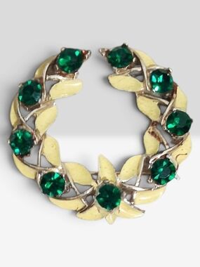 Vintage Signed Kramer of New York Green Rhinestone & Cream Enamel Wreath Brooch